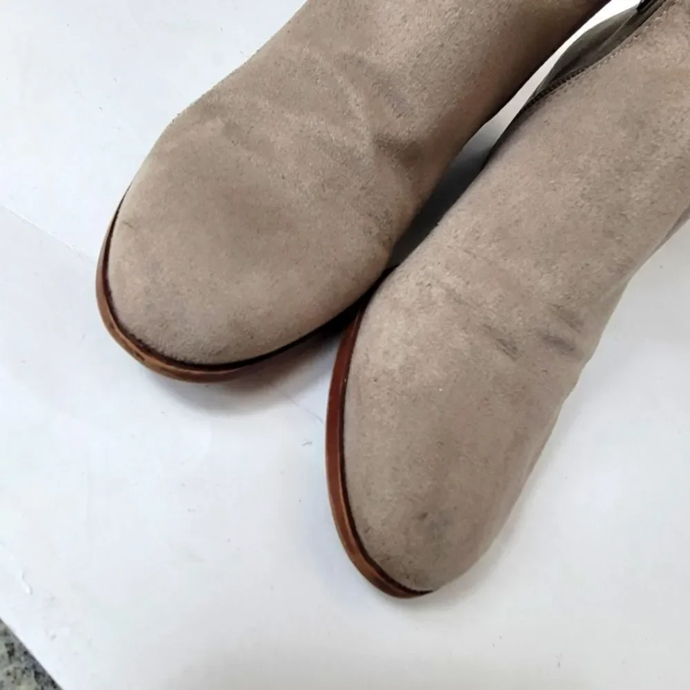 Sam & Libby Faux Suede Ankle Boot Size 6